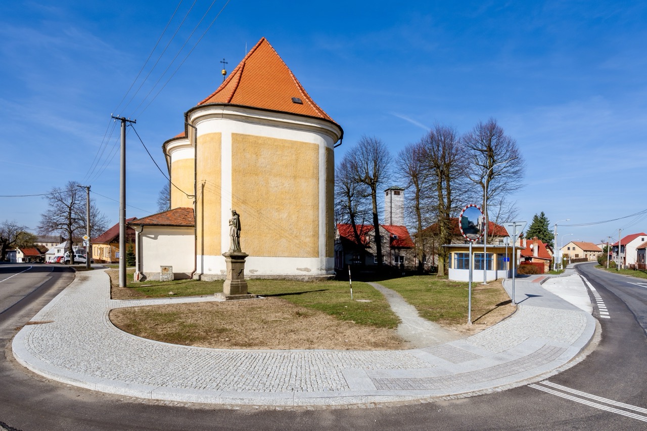 Rekonstrukce místních komunikací v Drahanech - CZ